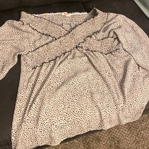 Boutique Off the Shoulder